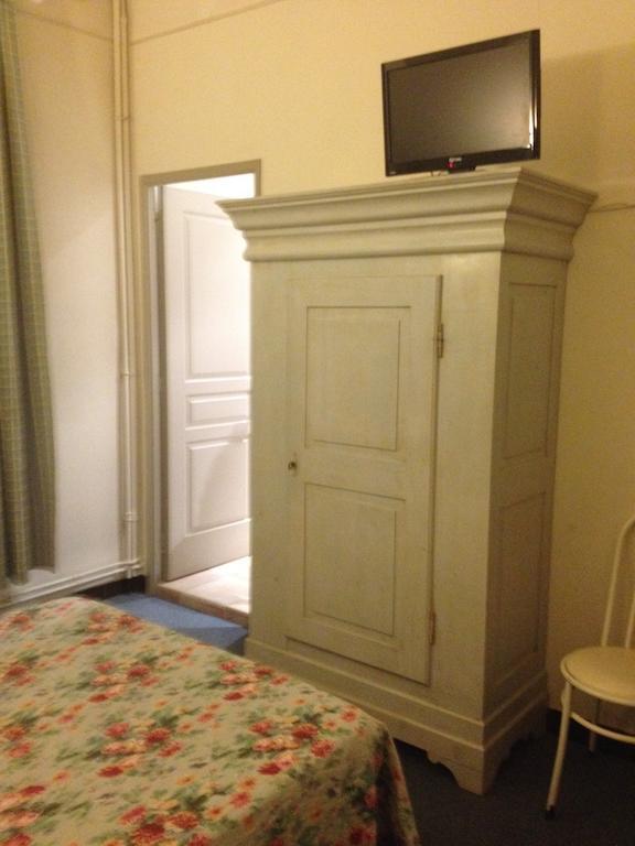 Hotel Restaurant Le Central Châteaurenard Kamer foto