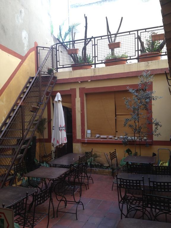 Hotel Restaurant Le Central Châteaurenard Buitenkant foto