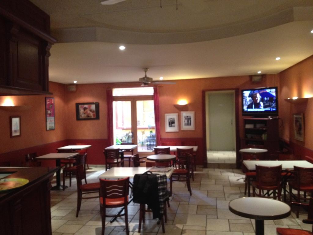 Hotel Restaurant Le Central Châteaurenard Buitenkant foto
